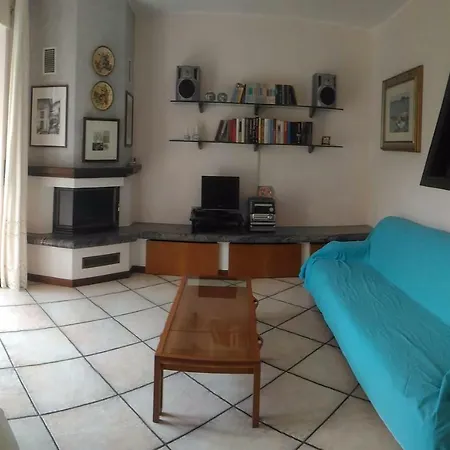 Ferienhaus Casa Del Borgo Pognana Lario