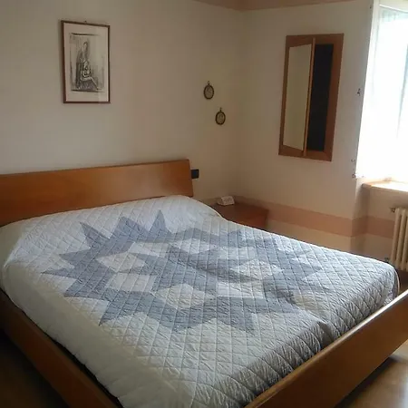 Ferienhaus Casa Del Borgo Pognana Lario