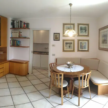 Casa Del Borgo * 포그나나 라리오