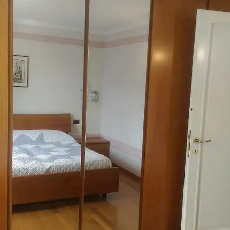 Casa Del Borgo * 포그나나 라리오